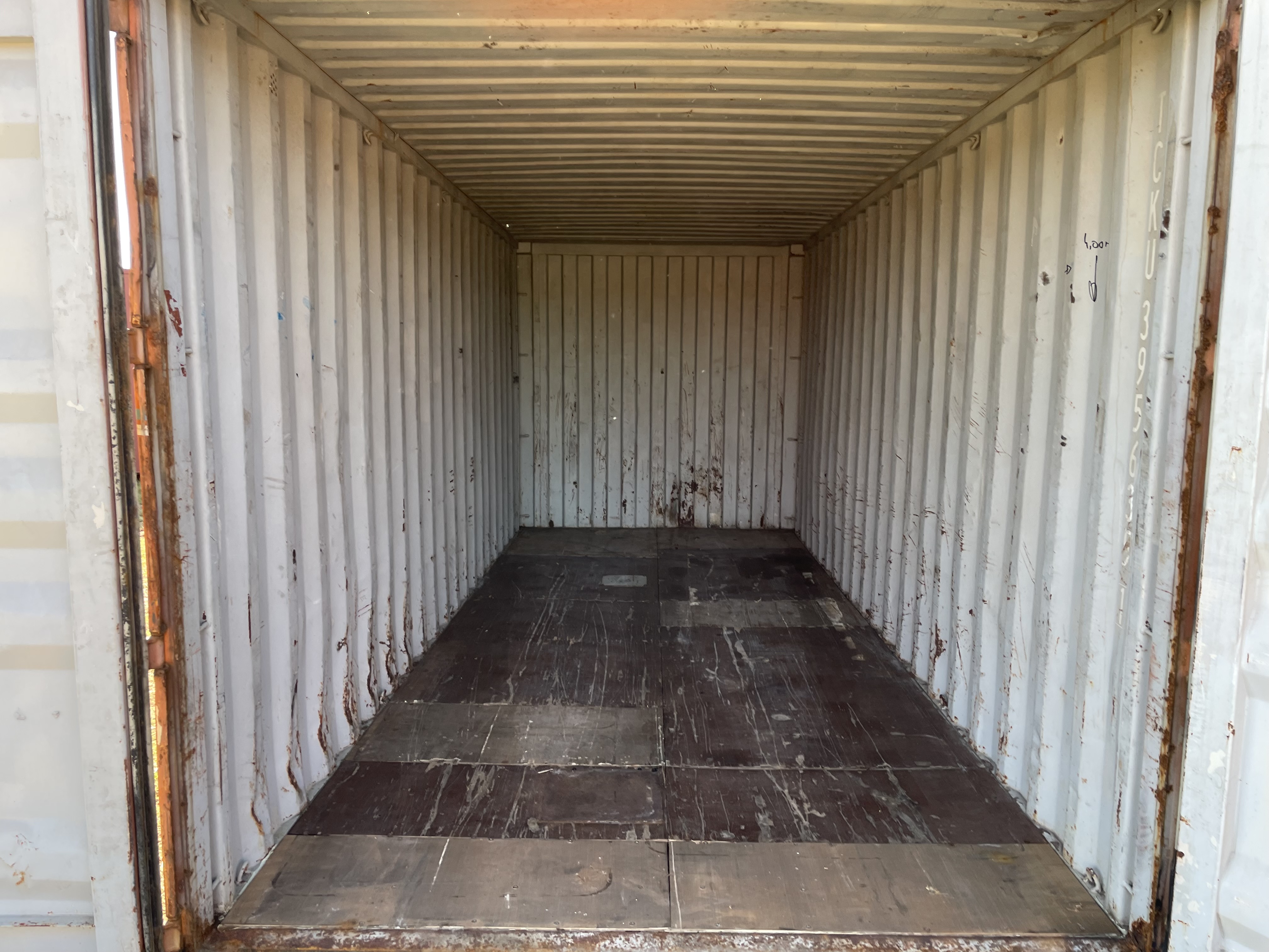 2010 20' Container USED WIND & WEATHER TIGHT GRADE B, STANDARD 8'6" TALL 2 DOOR pockets std handles - 395635
