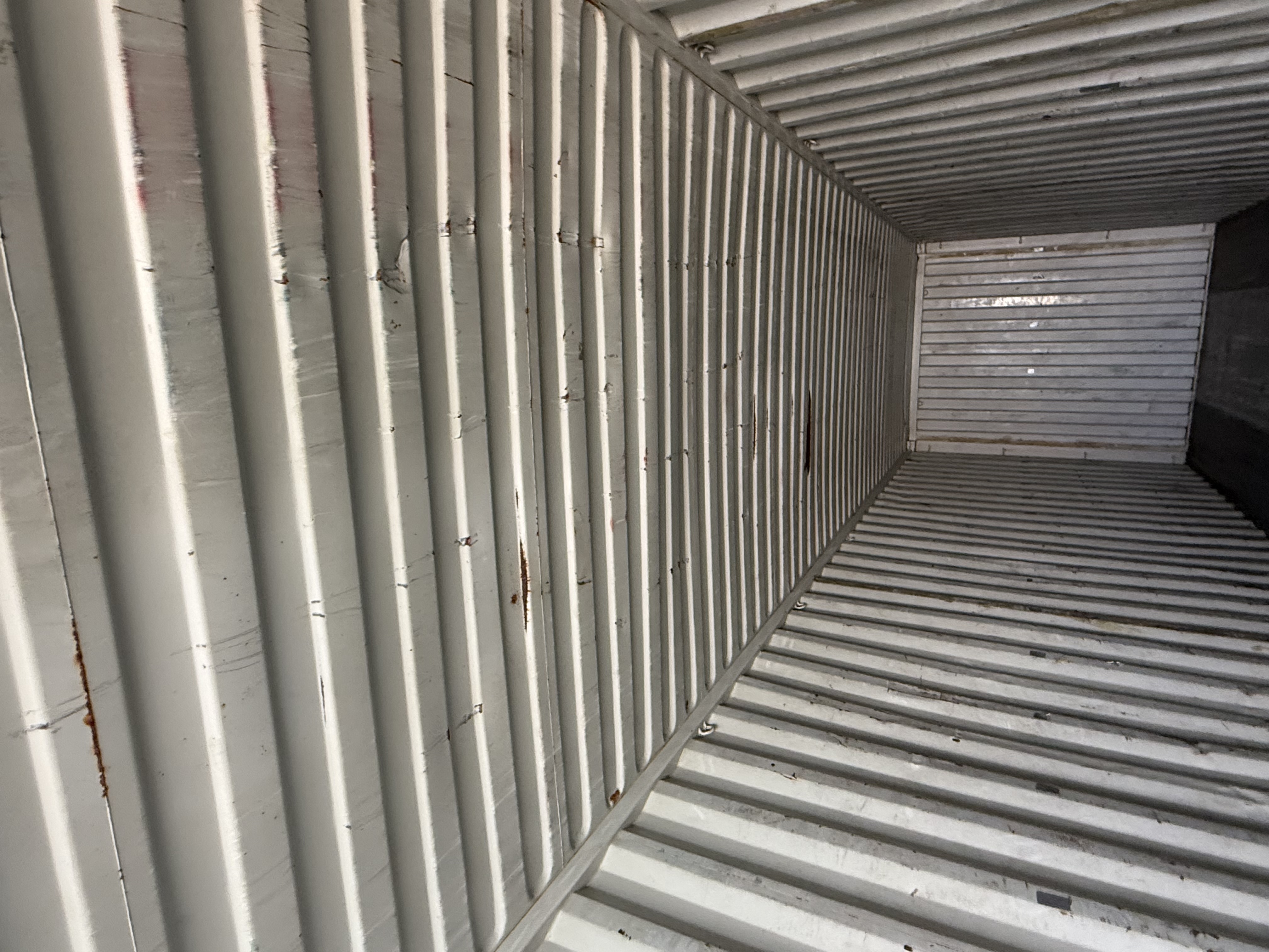 40' Container USED WIND AND WATER TIGHT, HIGH CUBE 9'6" TALL, RUST RED, 2 DOOR STD handles