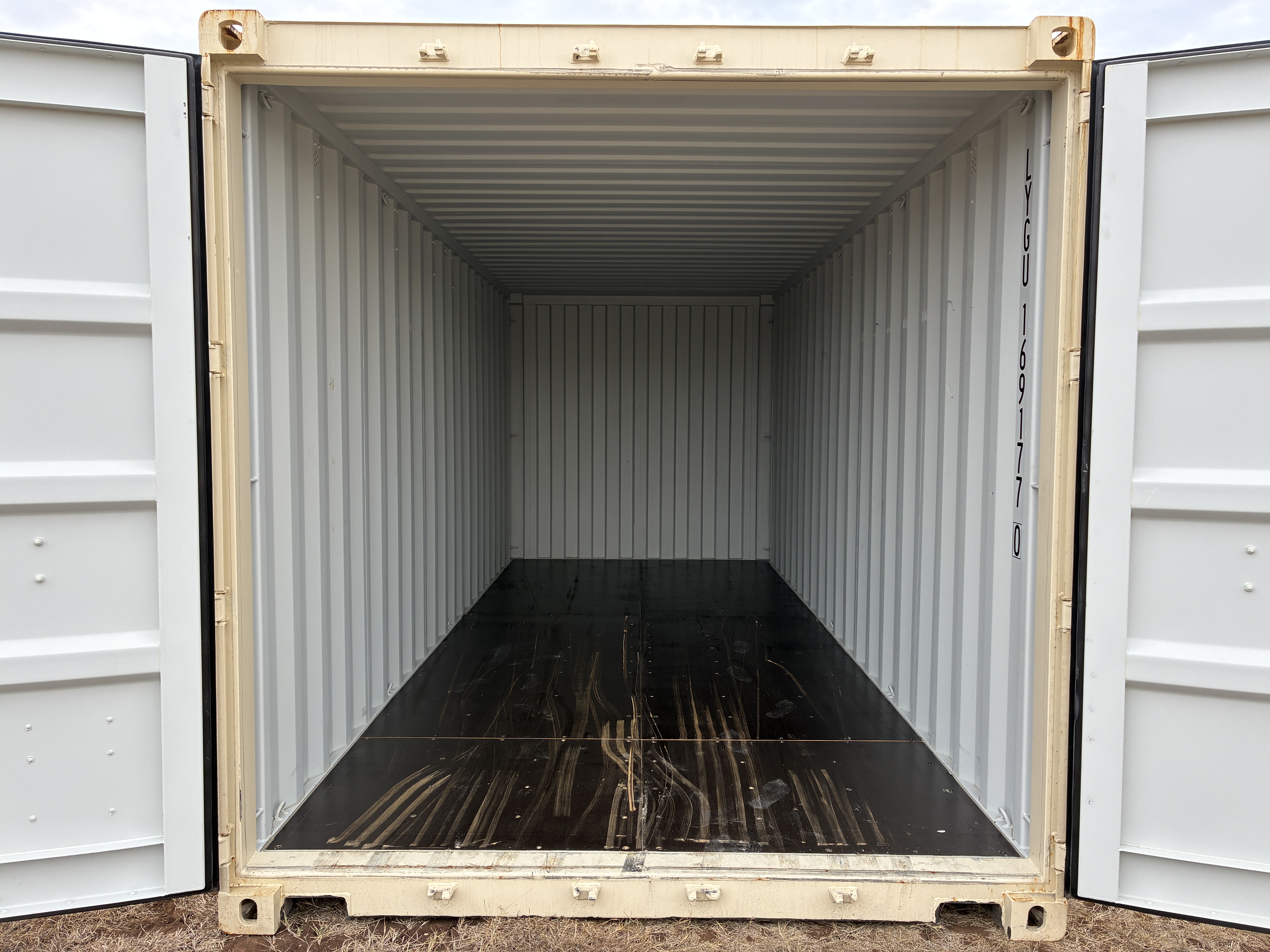 2025 - 20' Container NEW, STANDARD 8'6" TALL, LIGHT IVORY, 2 DOOR, Lock box & STD Handle - 169177