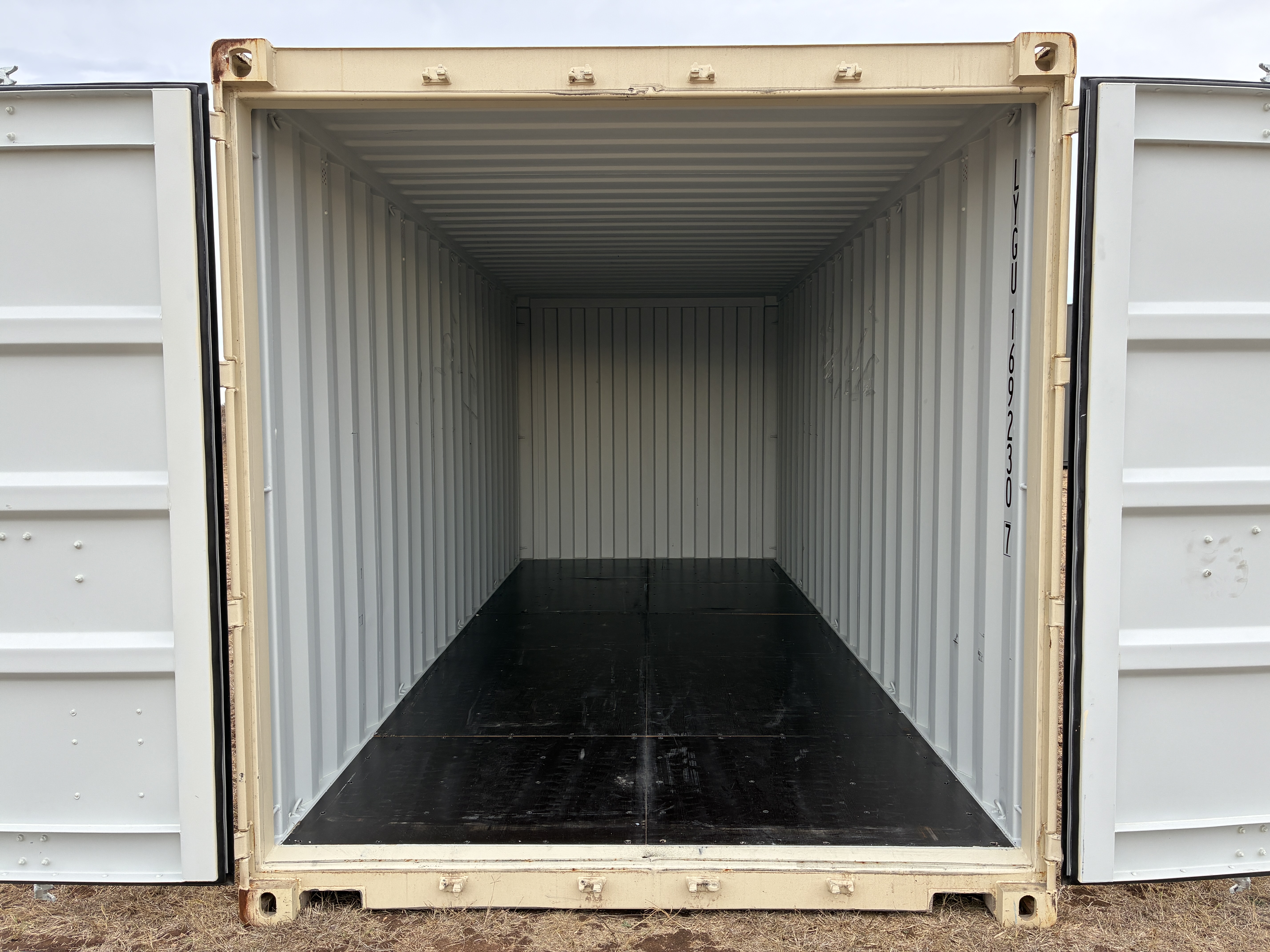 2025 - 20' Container NEW, STANDARD 8'6" TALL, LIGHT IVORY, 2 DOOR, Lock box & STD Handle - 169230