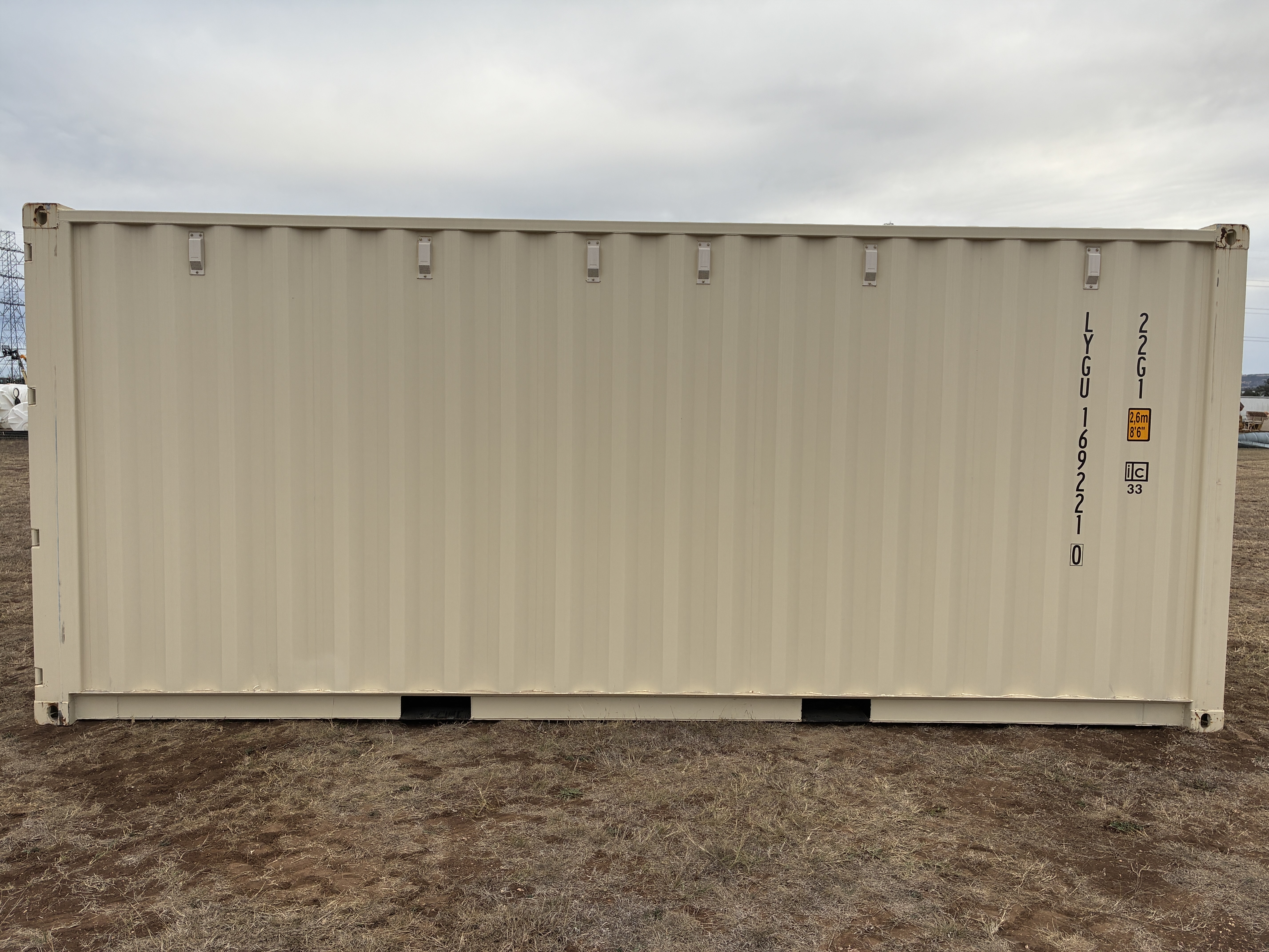 2025 - 20' Container NEW, STANDARD 8'6" TALL, LIGHT IVORY, 2 DOOR, Lock box & STD Handle - 169221