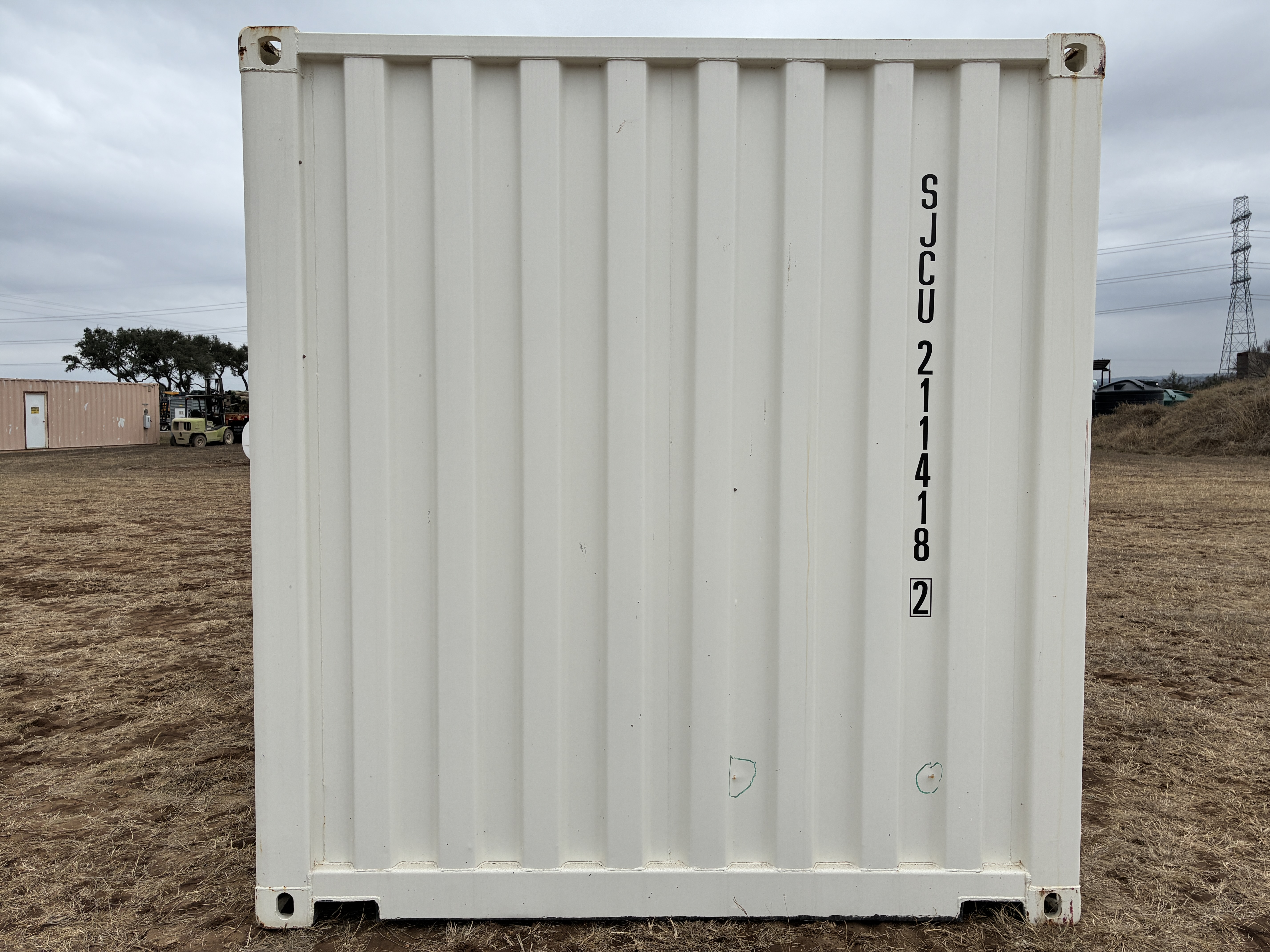 2025 - 20' STD Container NEW, STANDARD 8'6" TALL, WHITE, 2 DOOR, Lock box & STD Handle- MINOR DAMAGE - 211418
