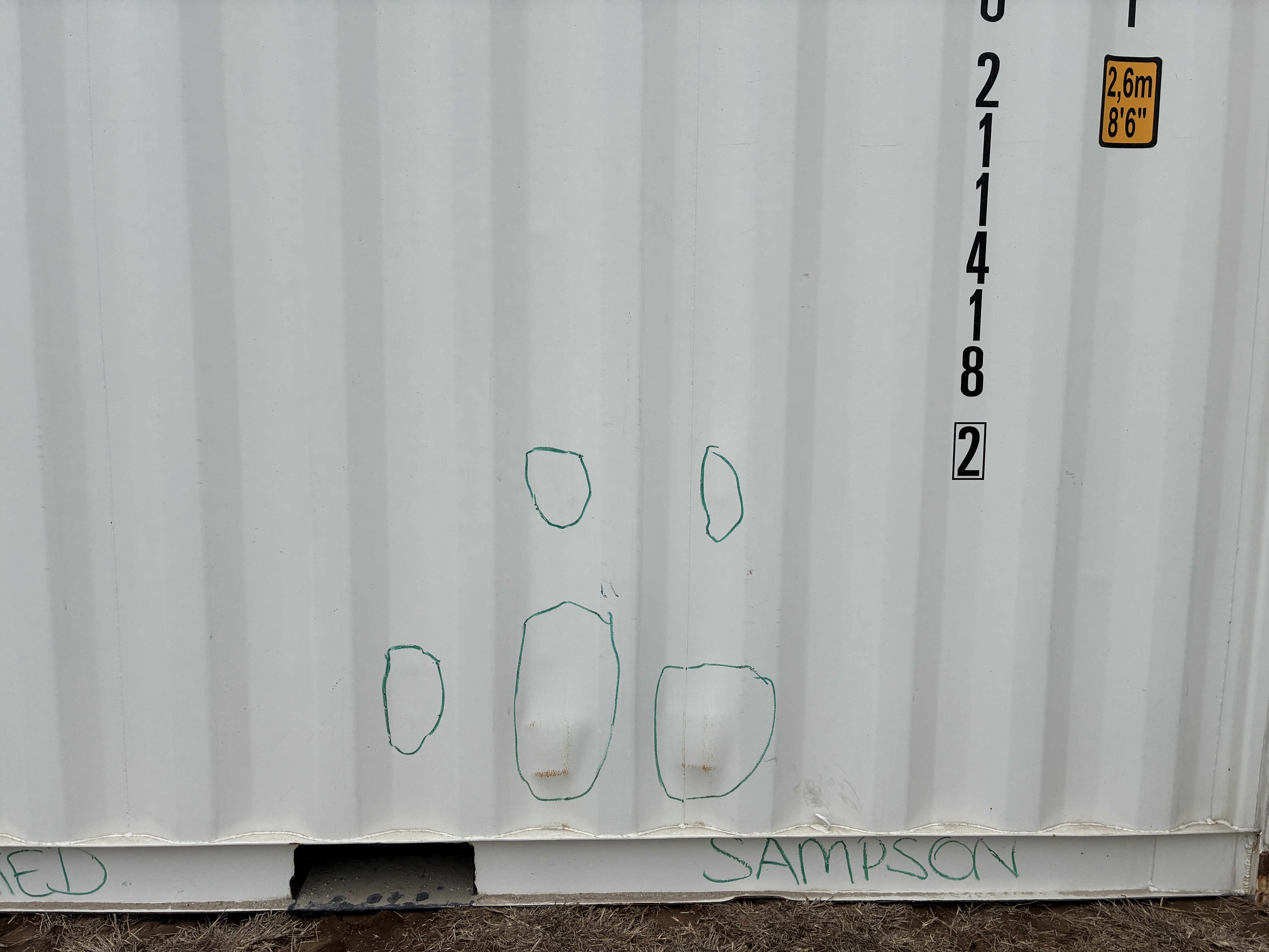2025 - 20' STD Container NEW, STANDARD 8'6" TALL, WHITE, 2 DOOR, Lock box & STD Handle- MINOR DAMAGE - 211418