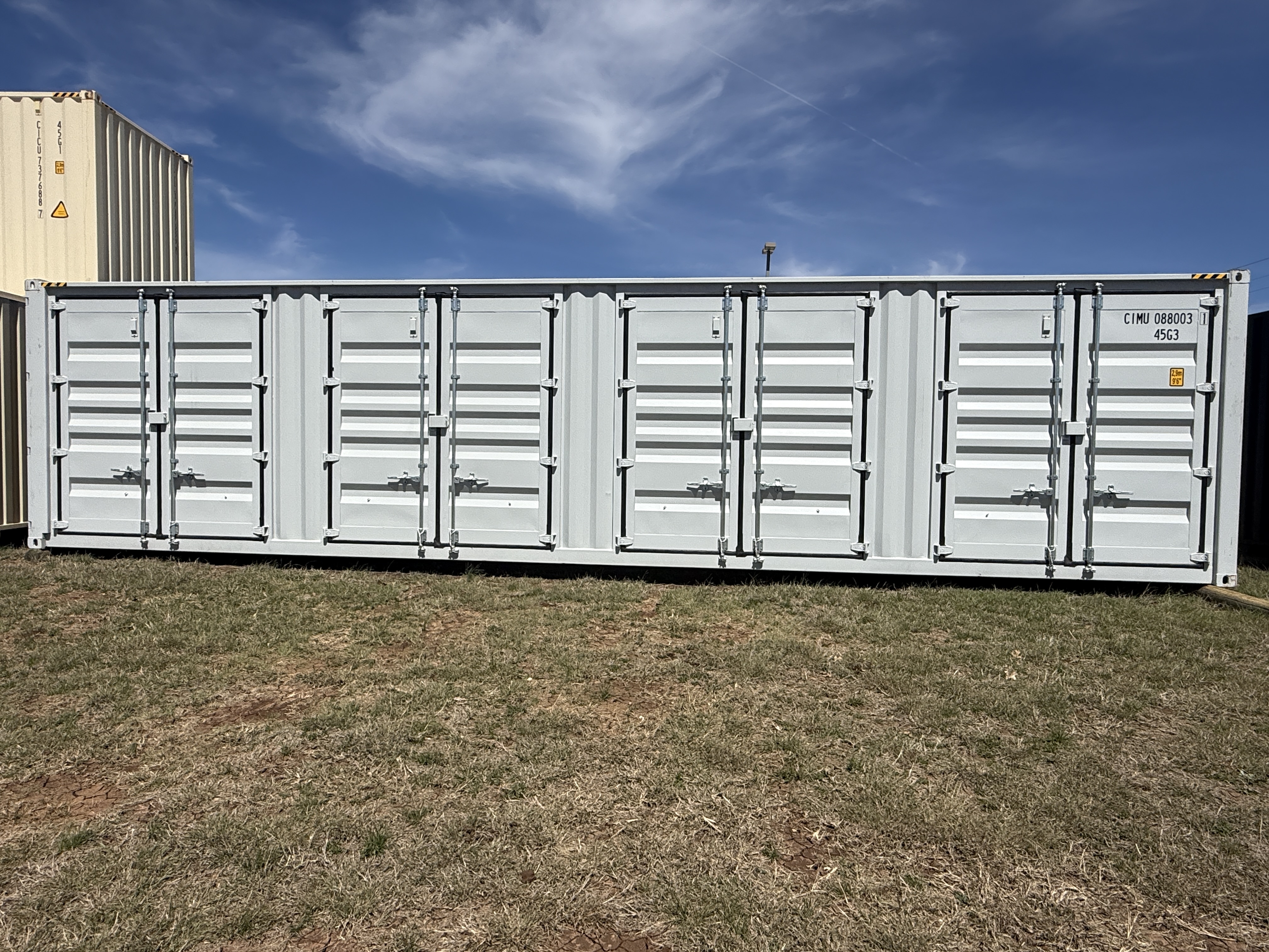 2025 - 1 trip 40 ft High Cube 9ft 6" tall Side Door Container - 088003