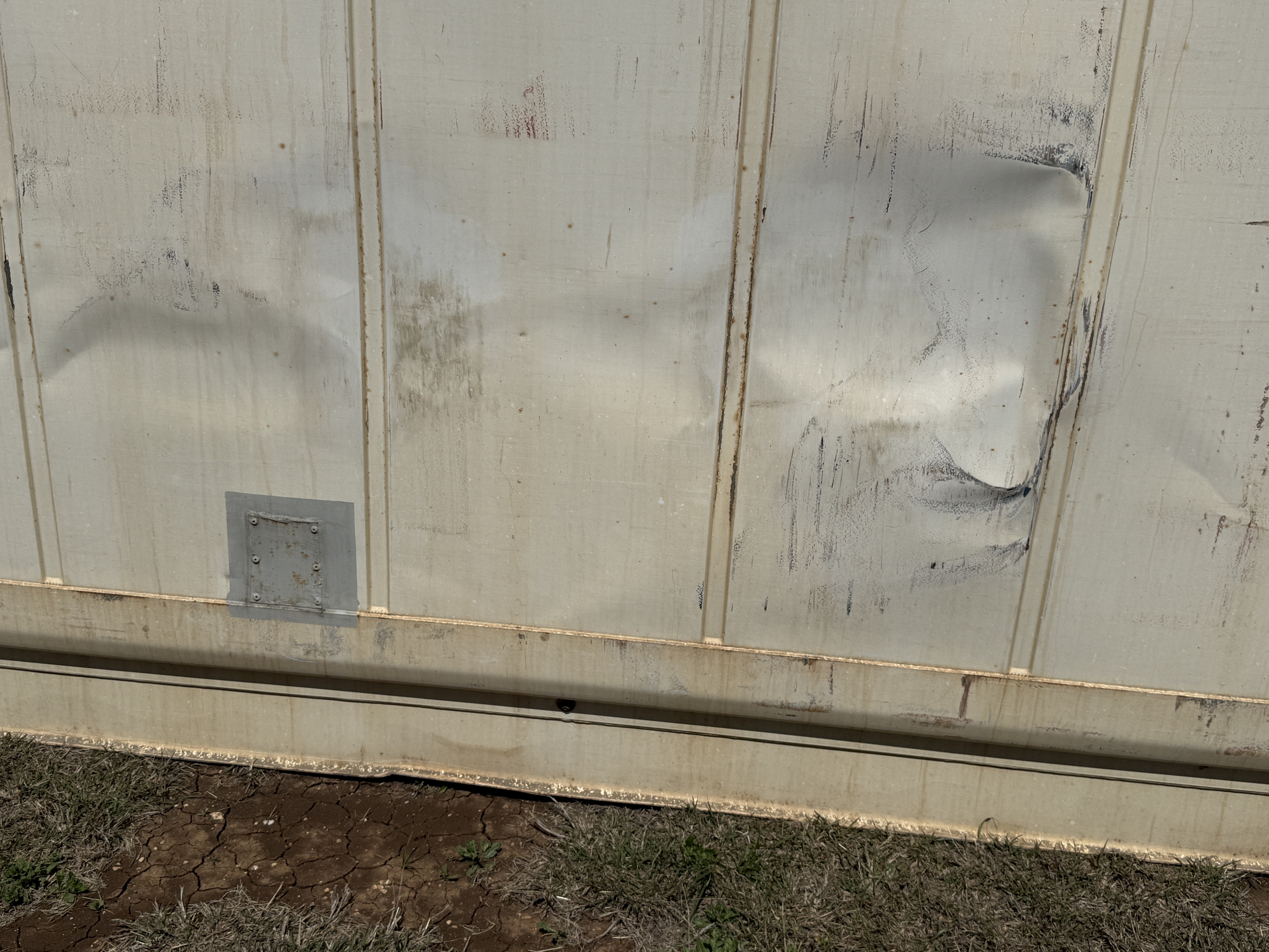 ASIS - 2010 40 ft High Cube Insulated Storage Container (INOPERABLE) - 112203