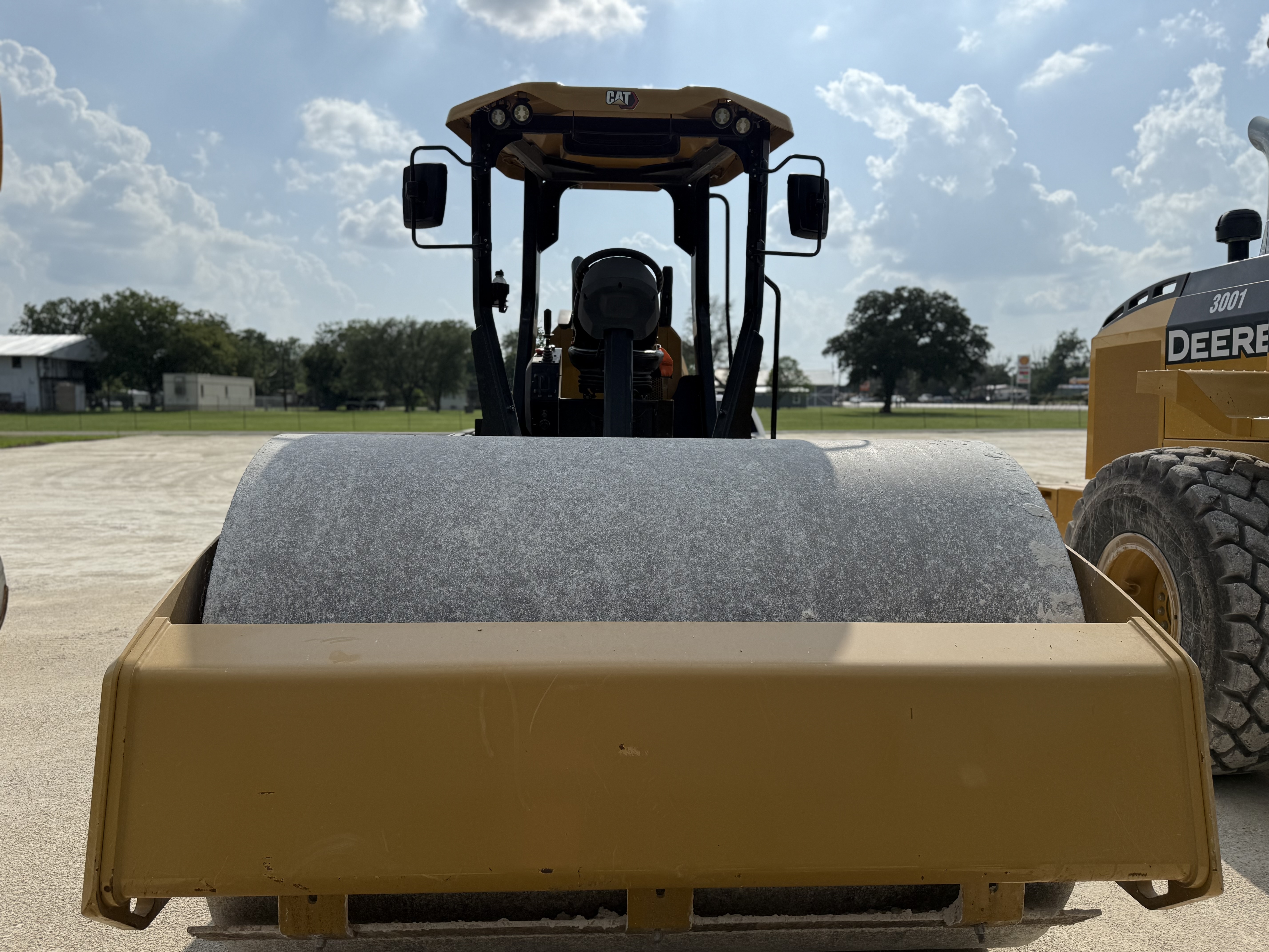 CP-DRS-002 - 2023 CAT Roller CS10GC 84" SMOOTH DRUM ROLLER T