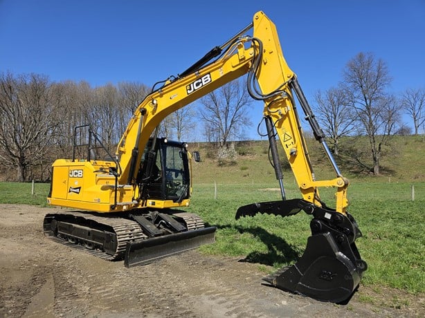 2024 JCB 150X HD 109HP Crawler Excavator with 36” Bucket, Hydraulic Thumb & Quick Coupler — 24’ Max Reach, 15’6” Dig Depth