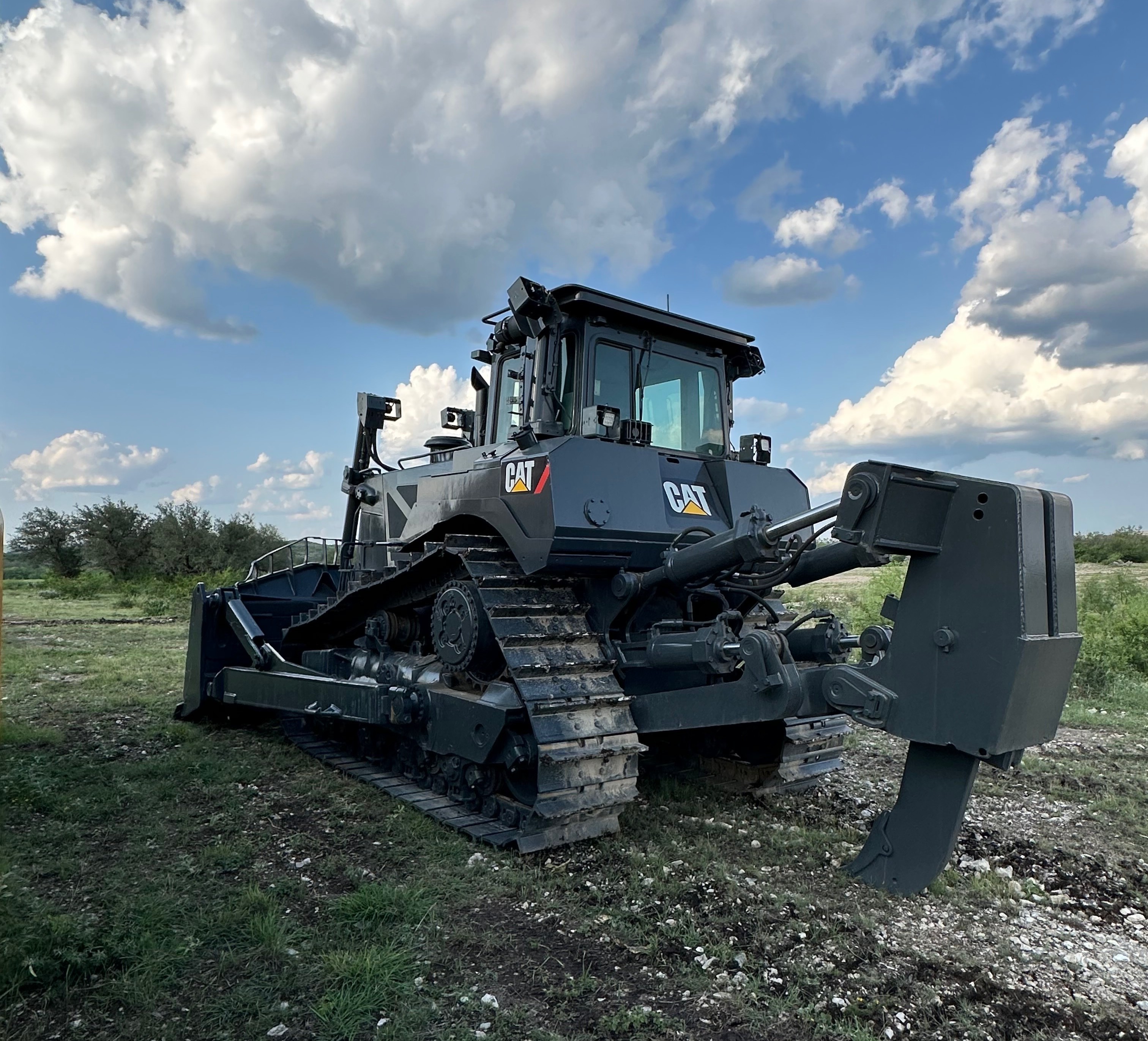 CAT D8T Dozer