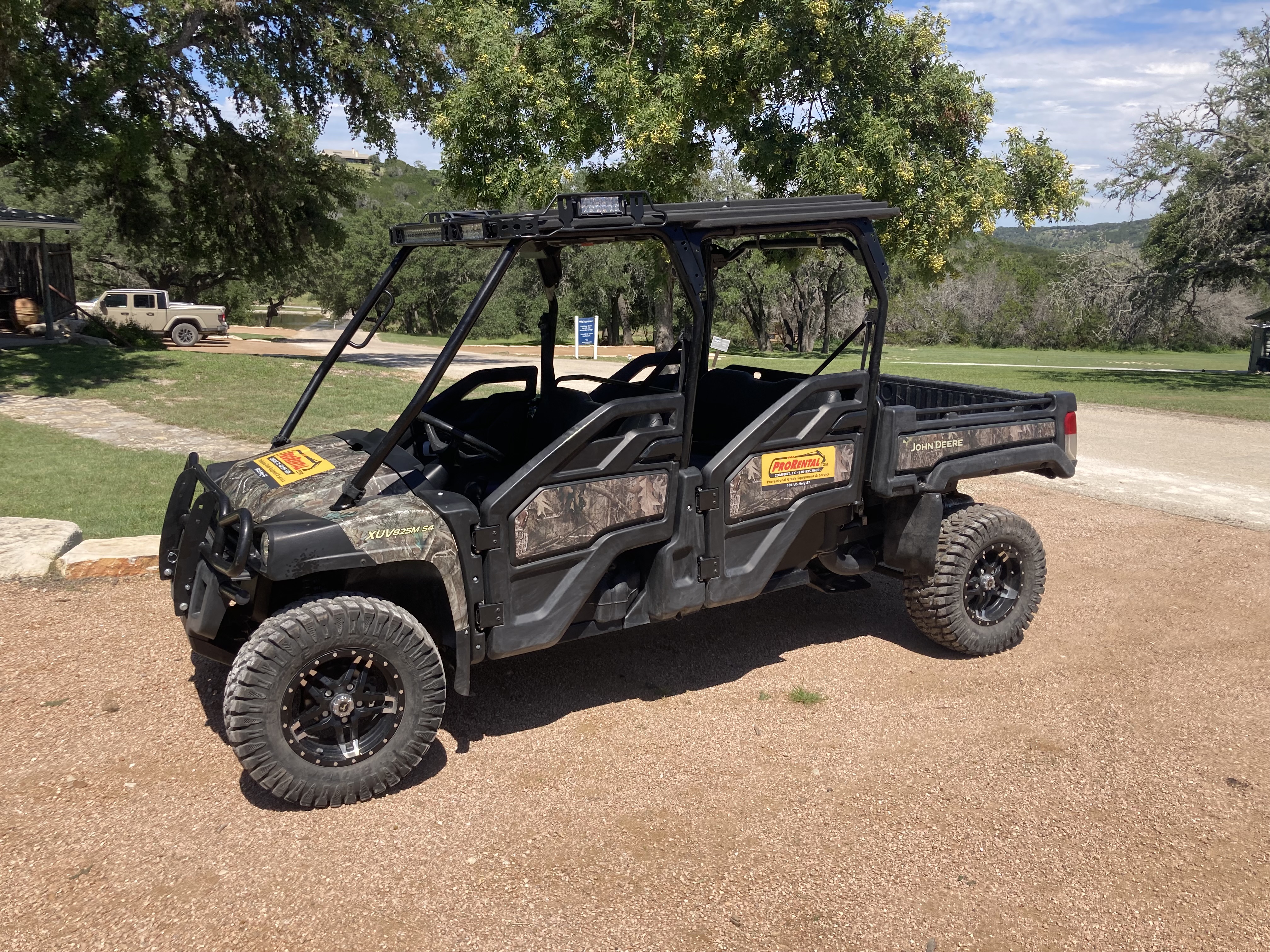 2023 JD Utility Vehicle XUV825M S5 4-Seat Side by Side