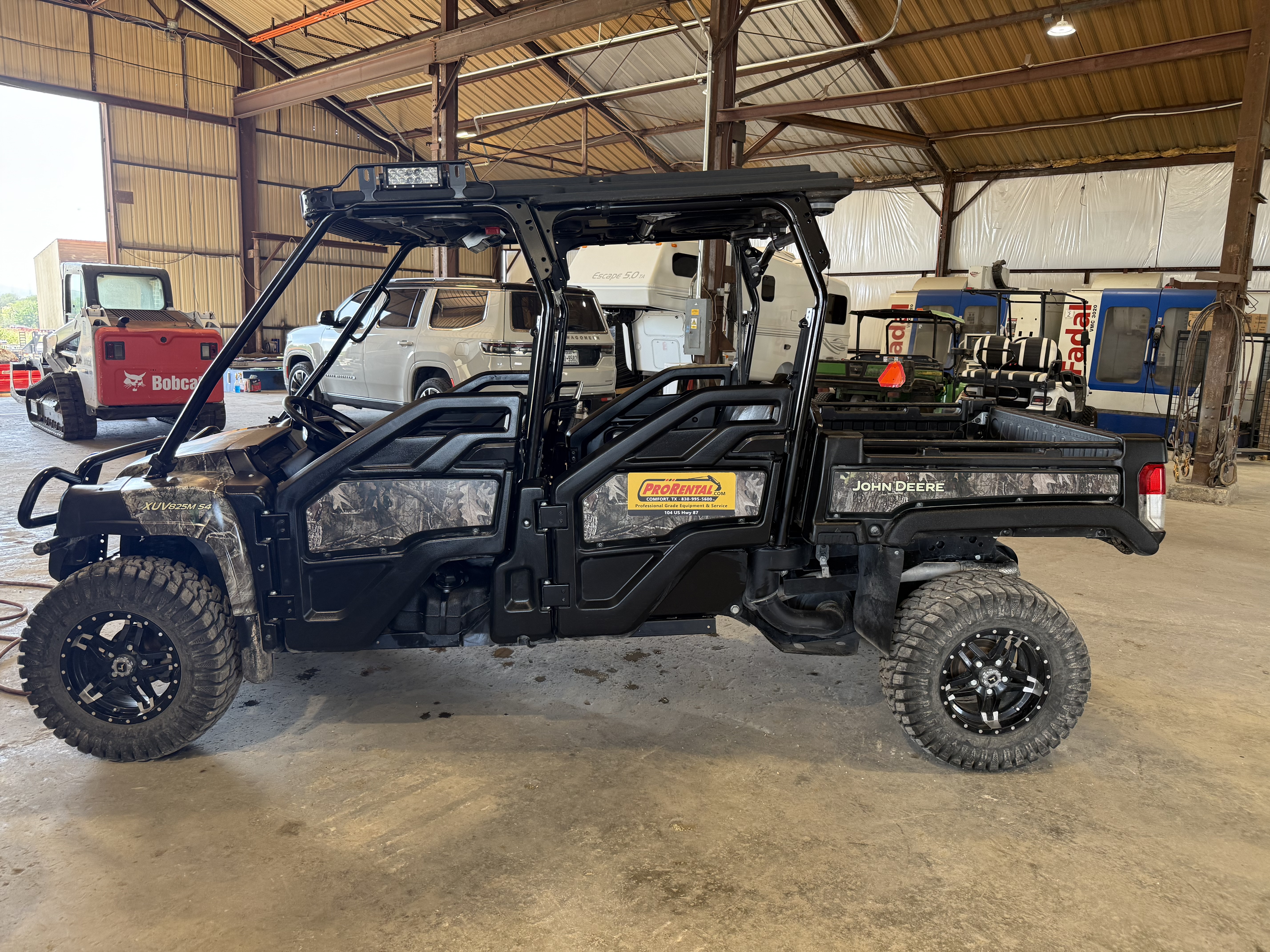 2023 JD Utility Vehicle XUV825M S5 4-Seat Side by Side