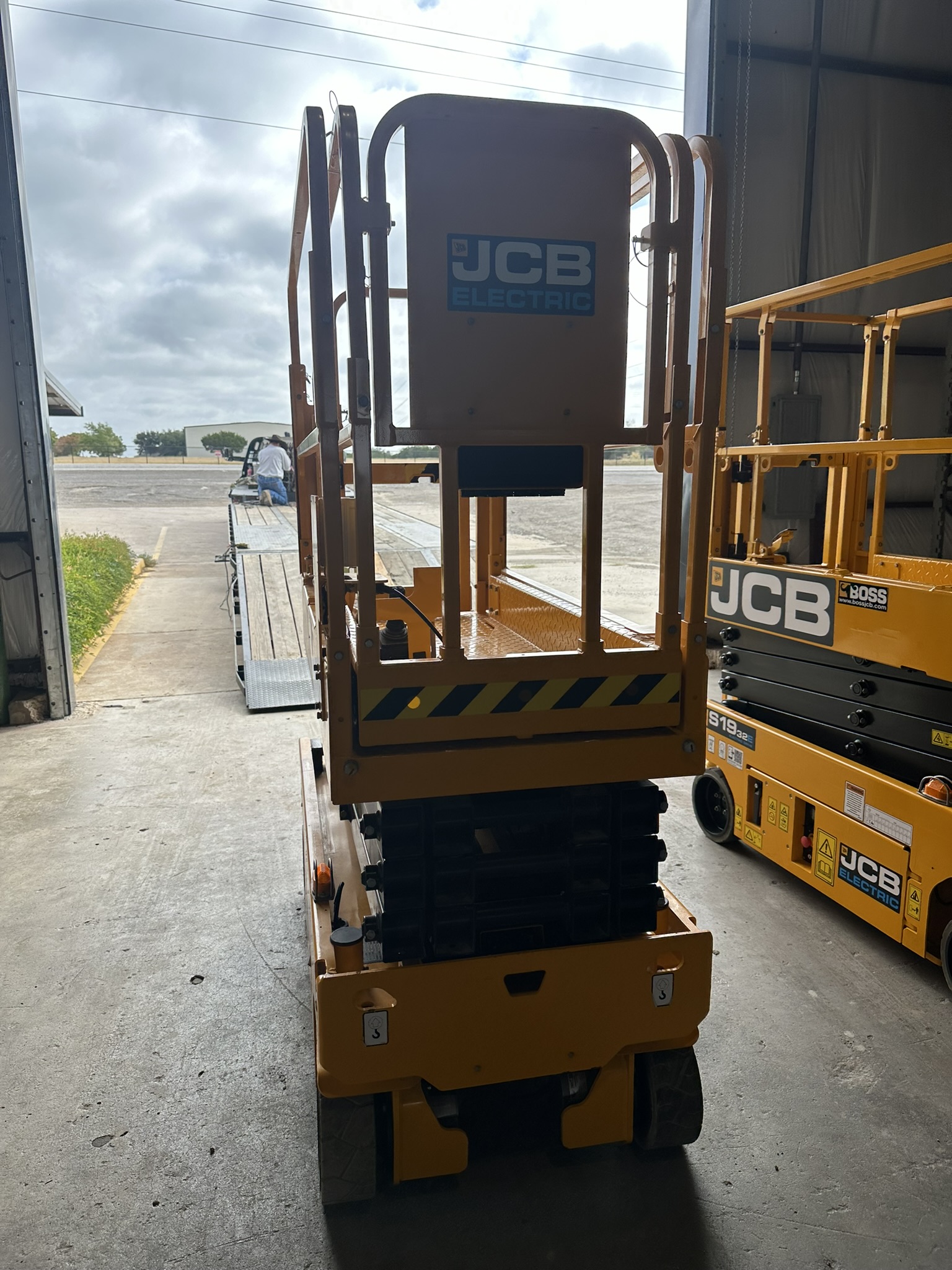 2025 JCB S1932E 19ft Scissor Lift - DP136