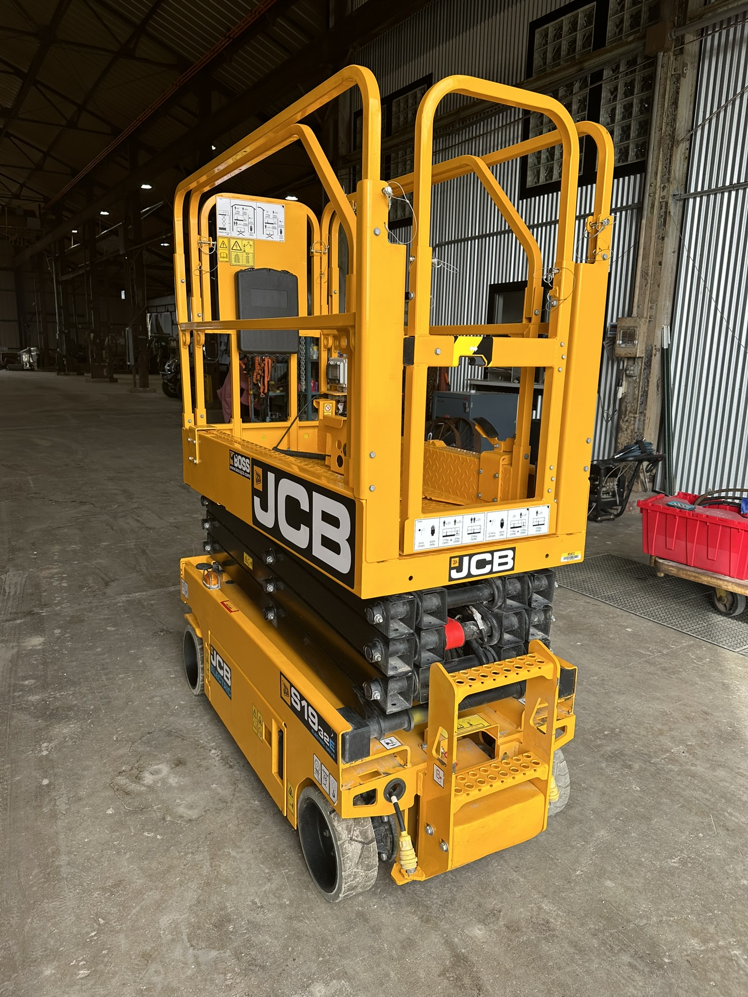 2025 JCB S1932E 19ft Scissor Lift - DP136