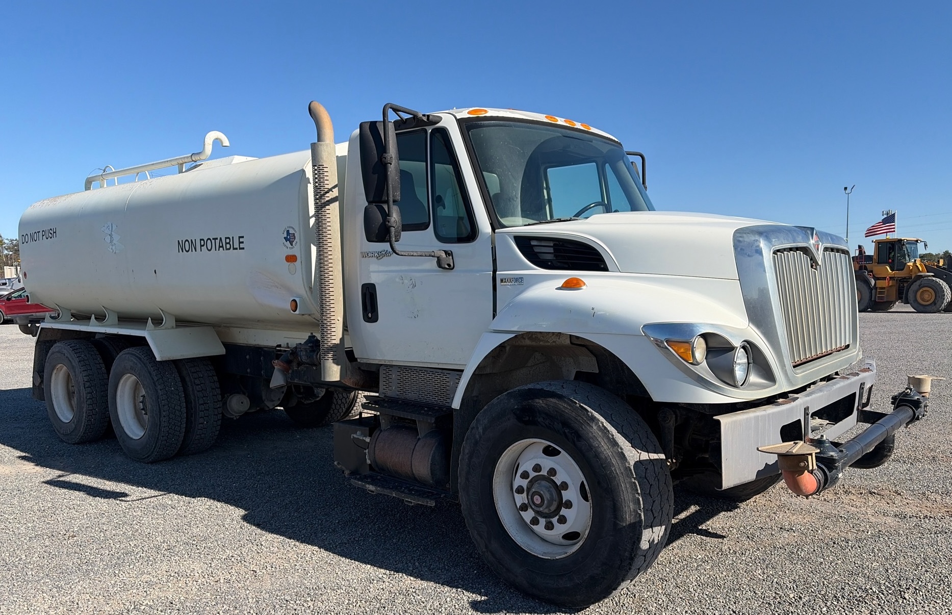 2013 International 7400 6x4 4,000 gallon Water Truck