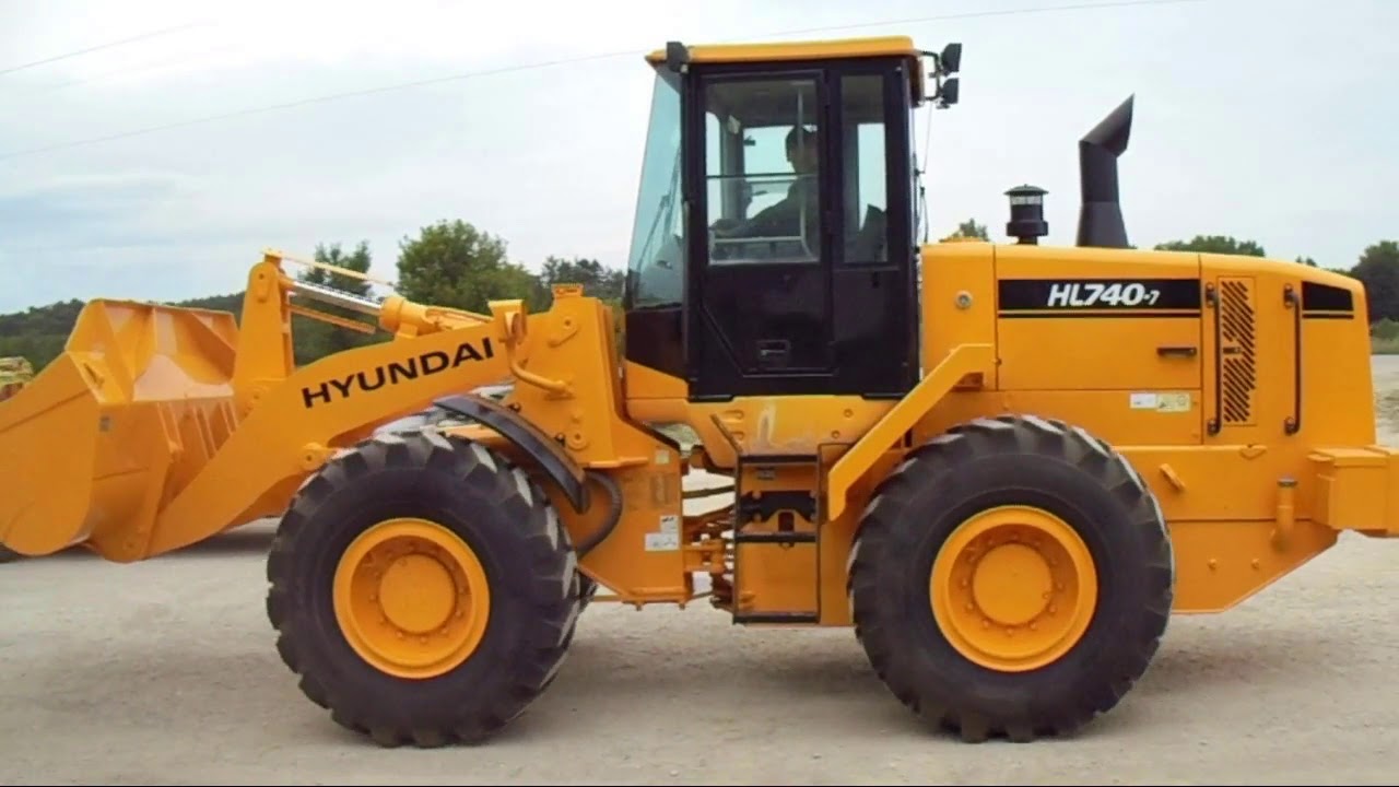 Hyundai HL740-7A 148HP Wheel Loader — 2.5 Cubic Yard Bucket Capacity